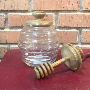 Honey Pot Mary & Martha